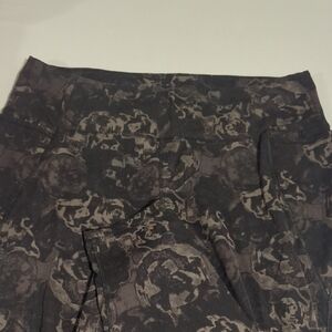 Livi Active Black and Gray Patterned Leggings